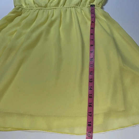 Rue21 yellow dress flowy v neck partial open back elastic waist juniors spring - Picture 7 of 8